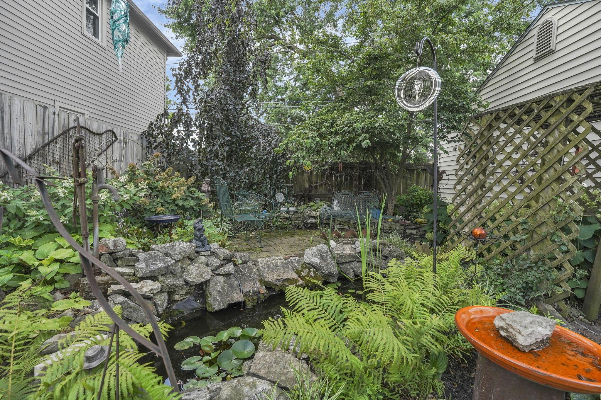 537 Bradley Street