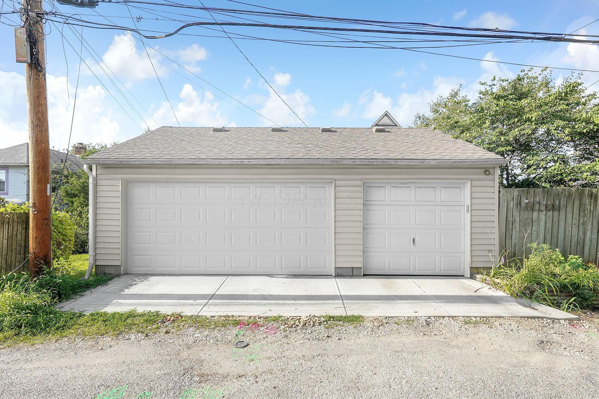 537 Bradley Street