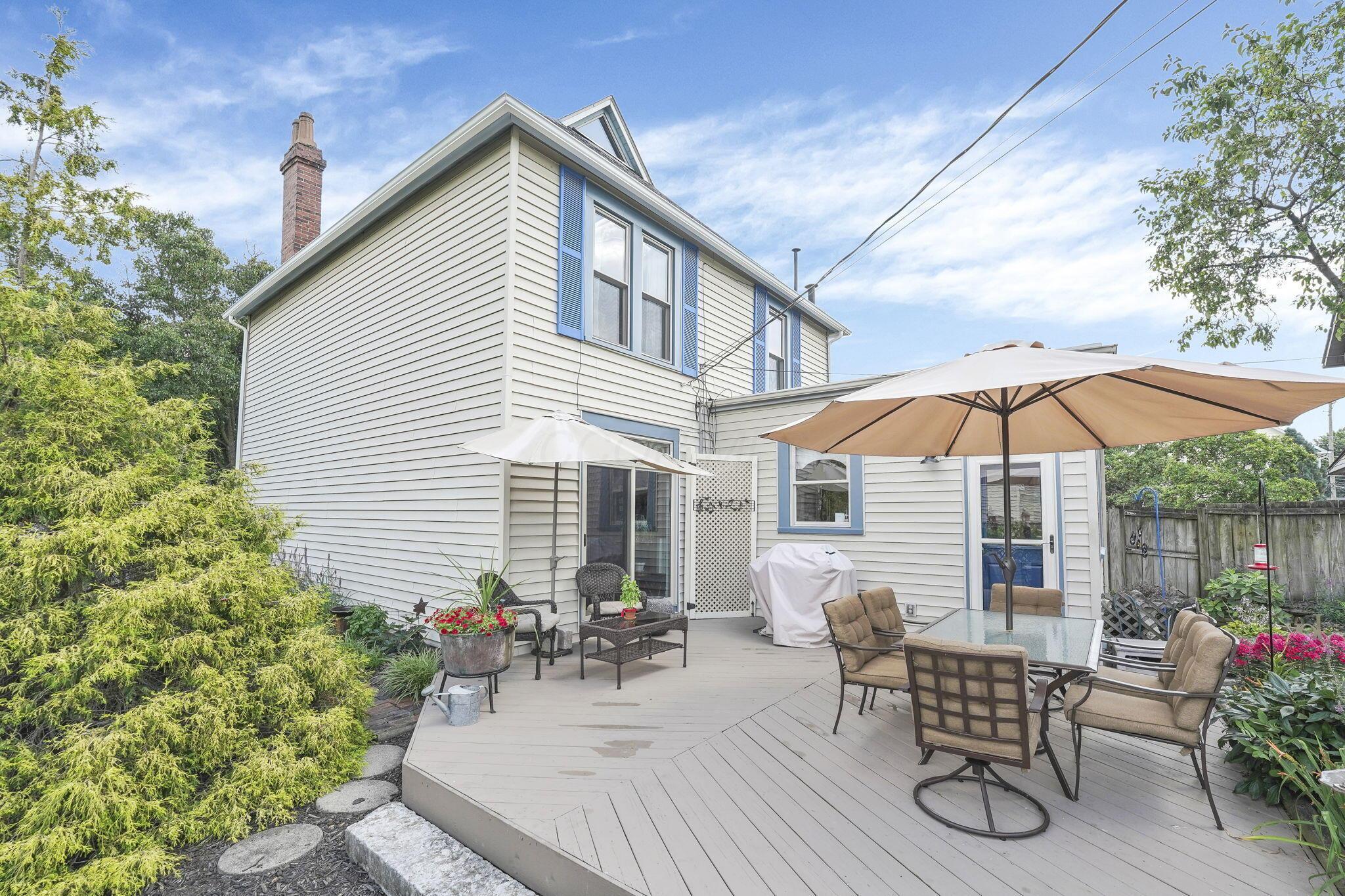 537 Bradley Street
