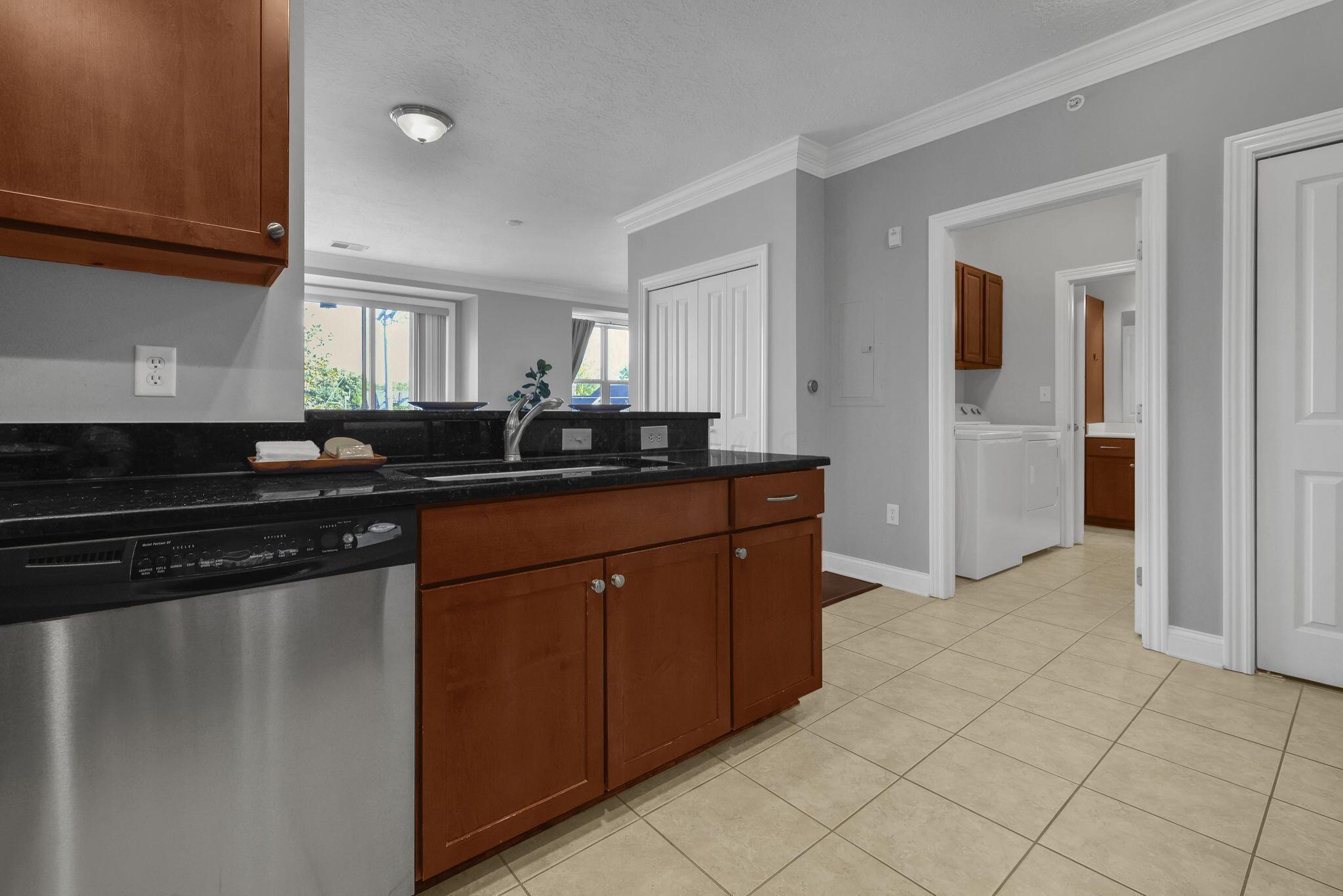 539 W 1st Avenue, 310