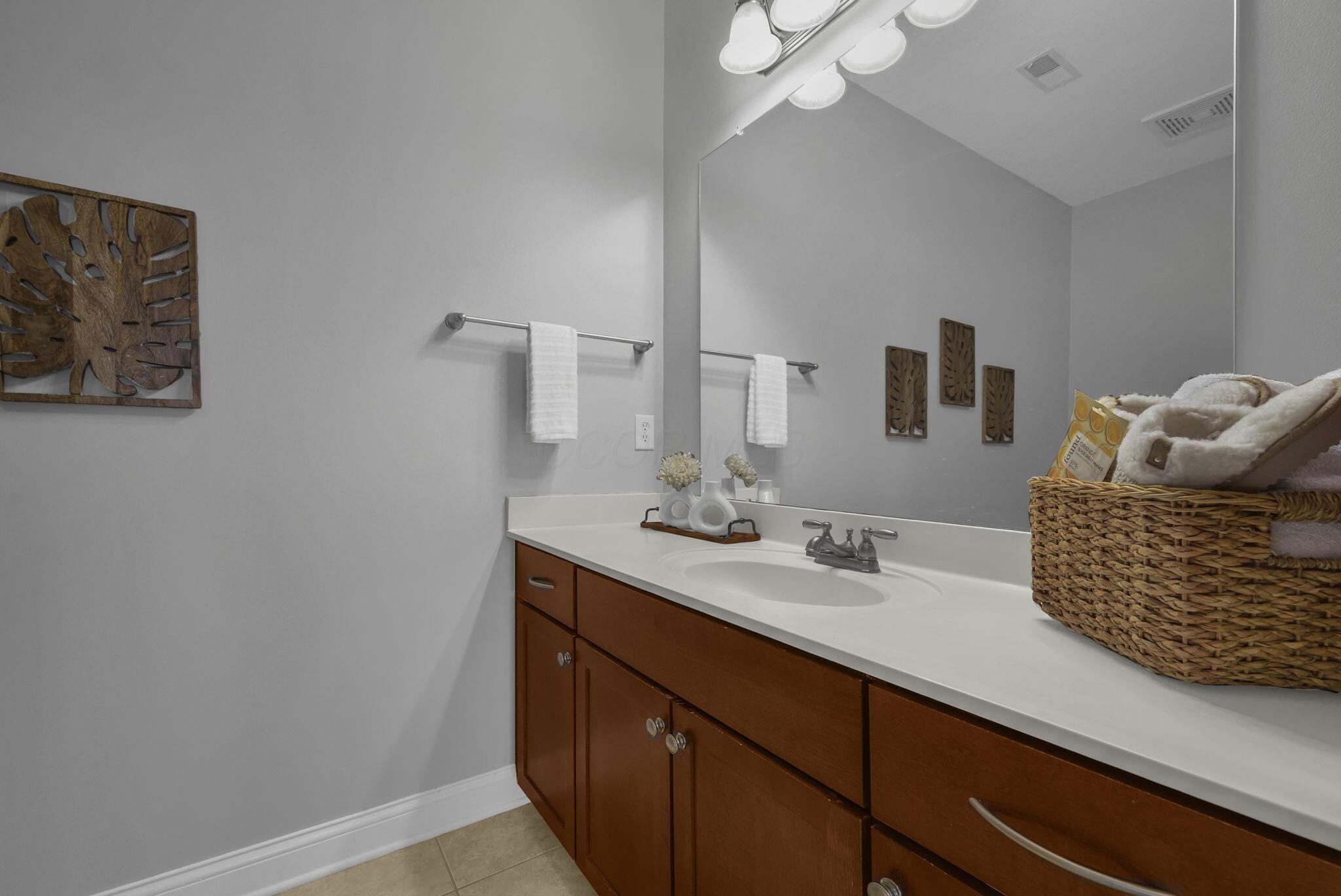 539 W 1st Avenue, 310