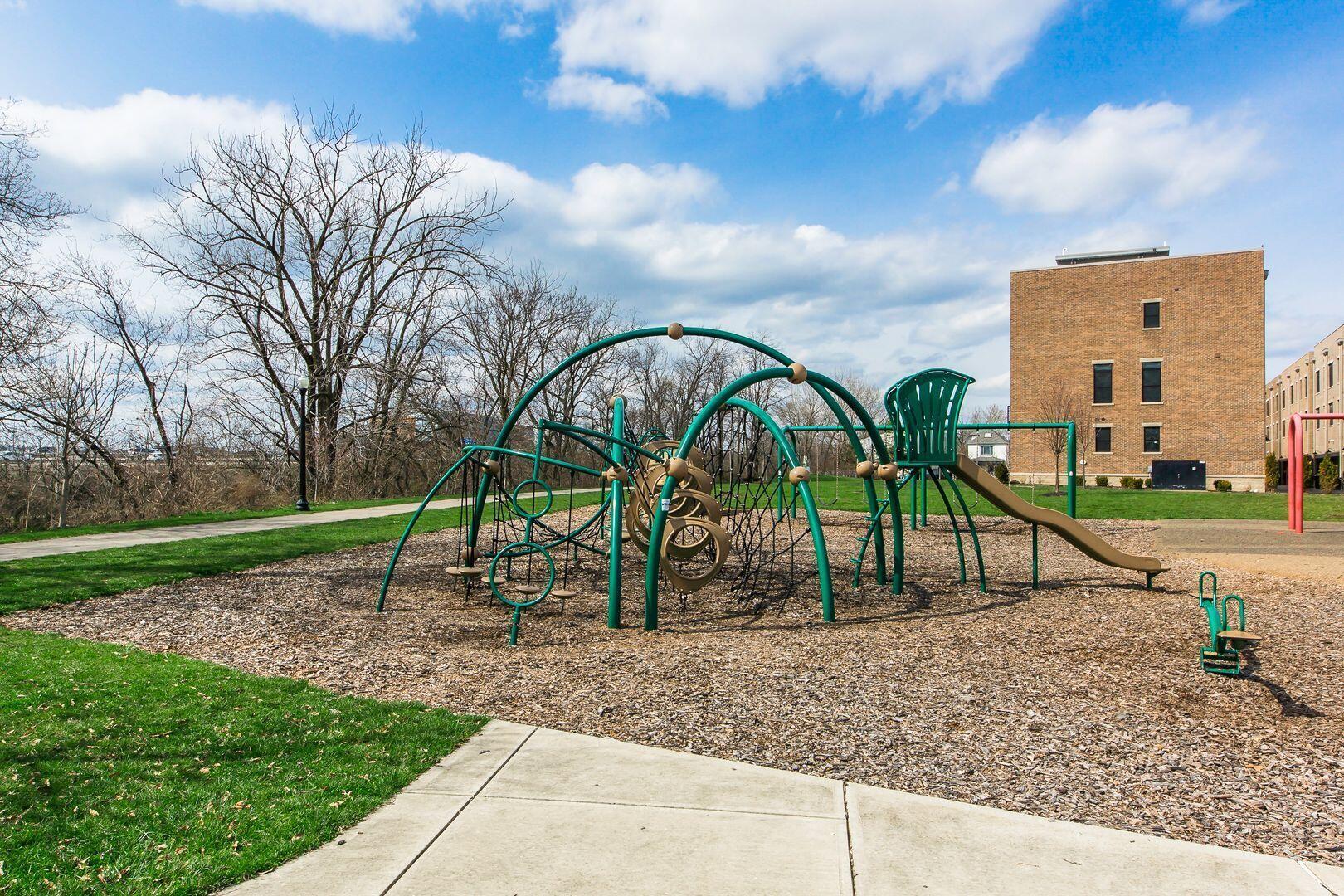 539 W 1st Avenue, 310