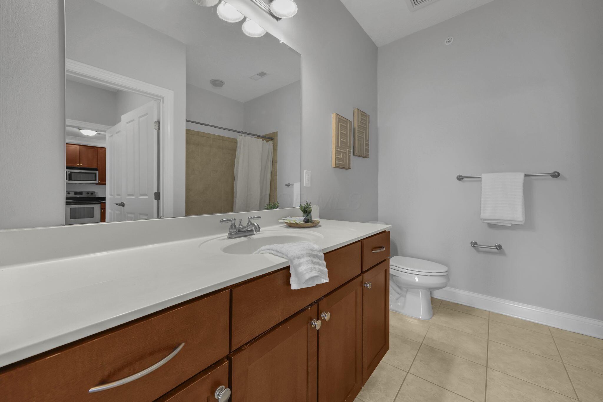 539 W 1st Avenue, 310