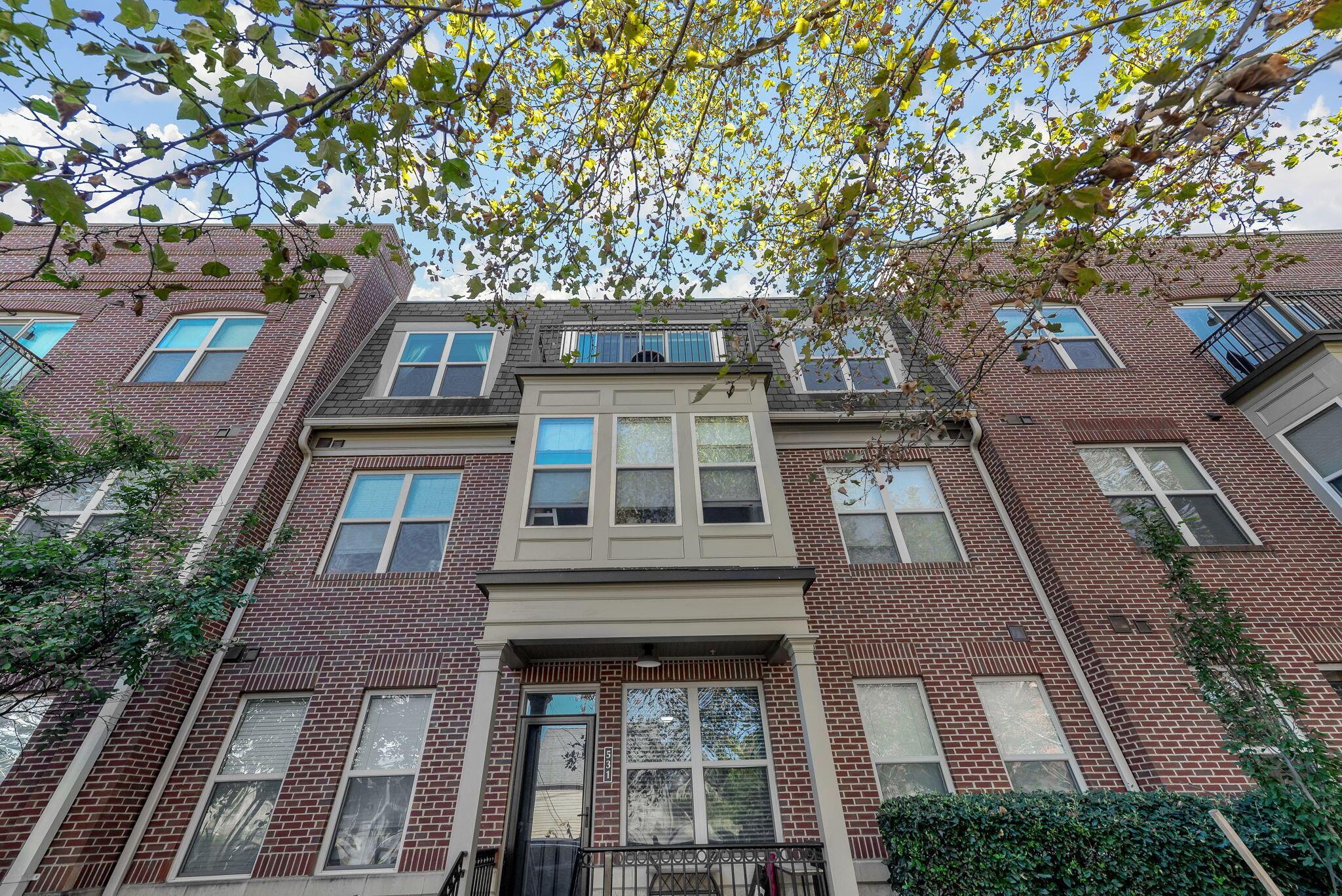 539 W 1st Avenue, 310