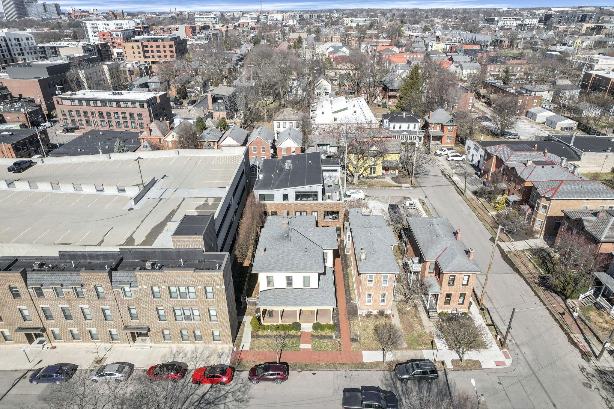 58 E Hubbard Avenue, C