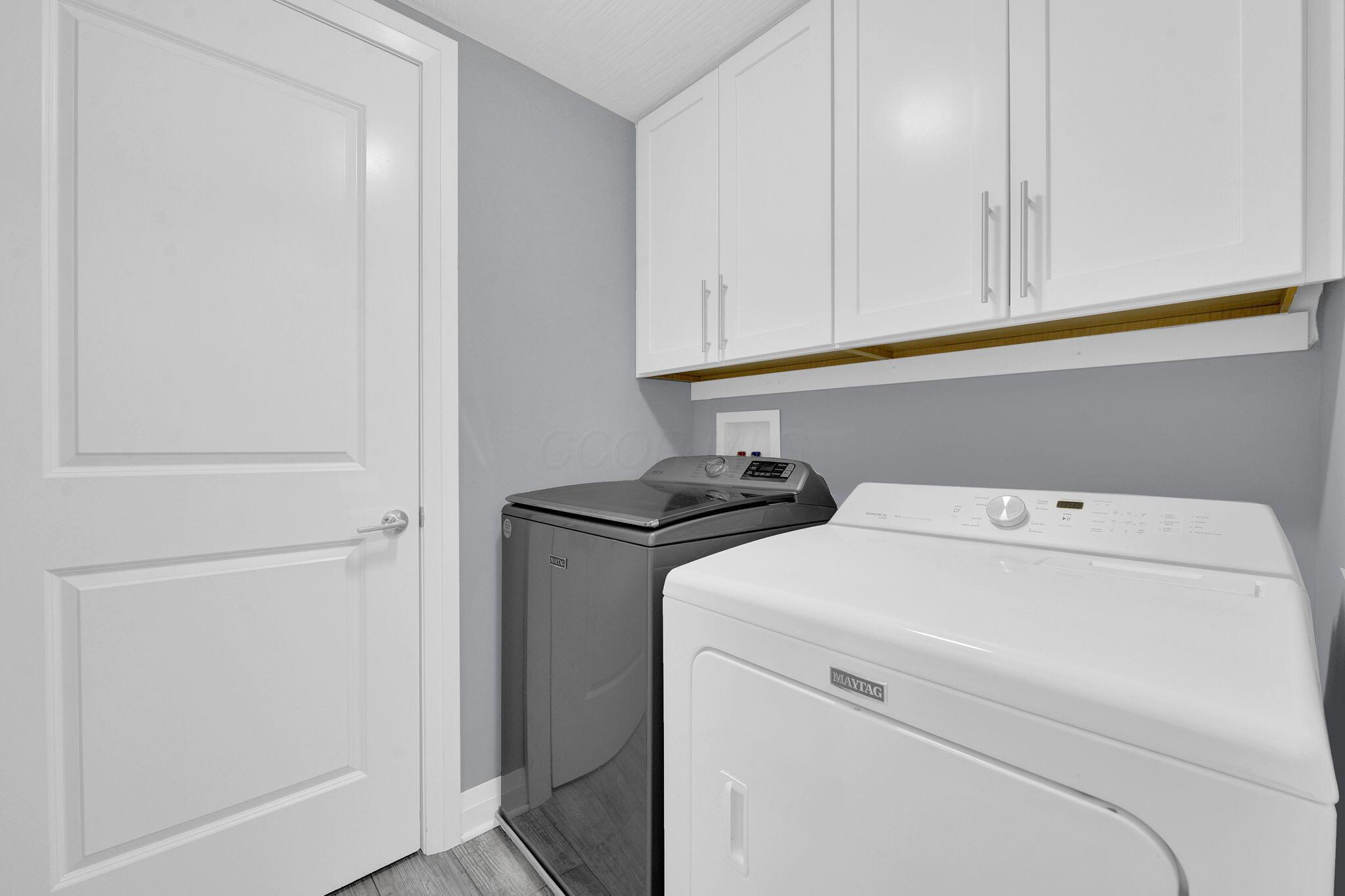 58 E Hubbard Avenue, C