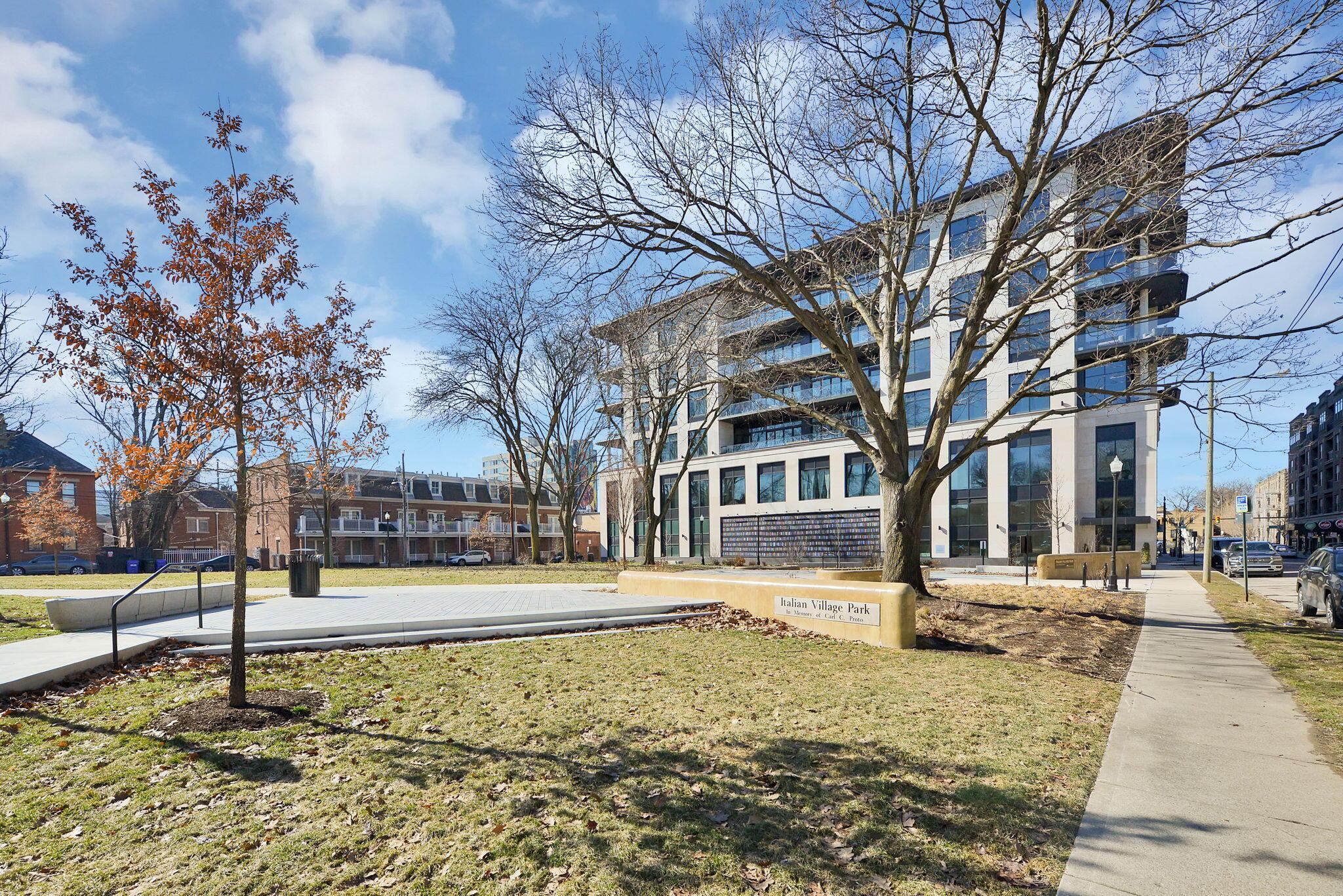 58 E Hubbard Avenue, C