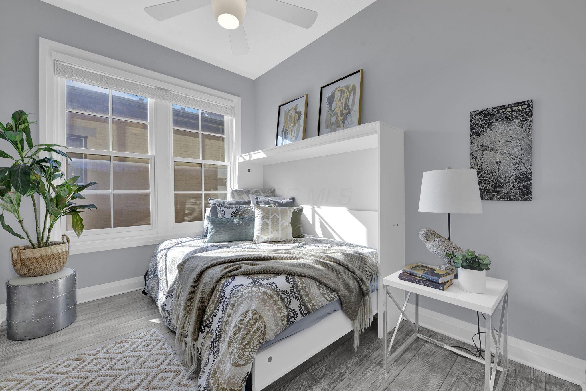 58 E Hubbard Avenue, C