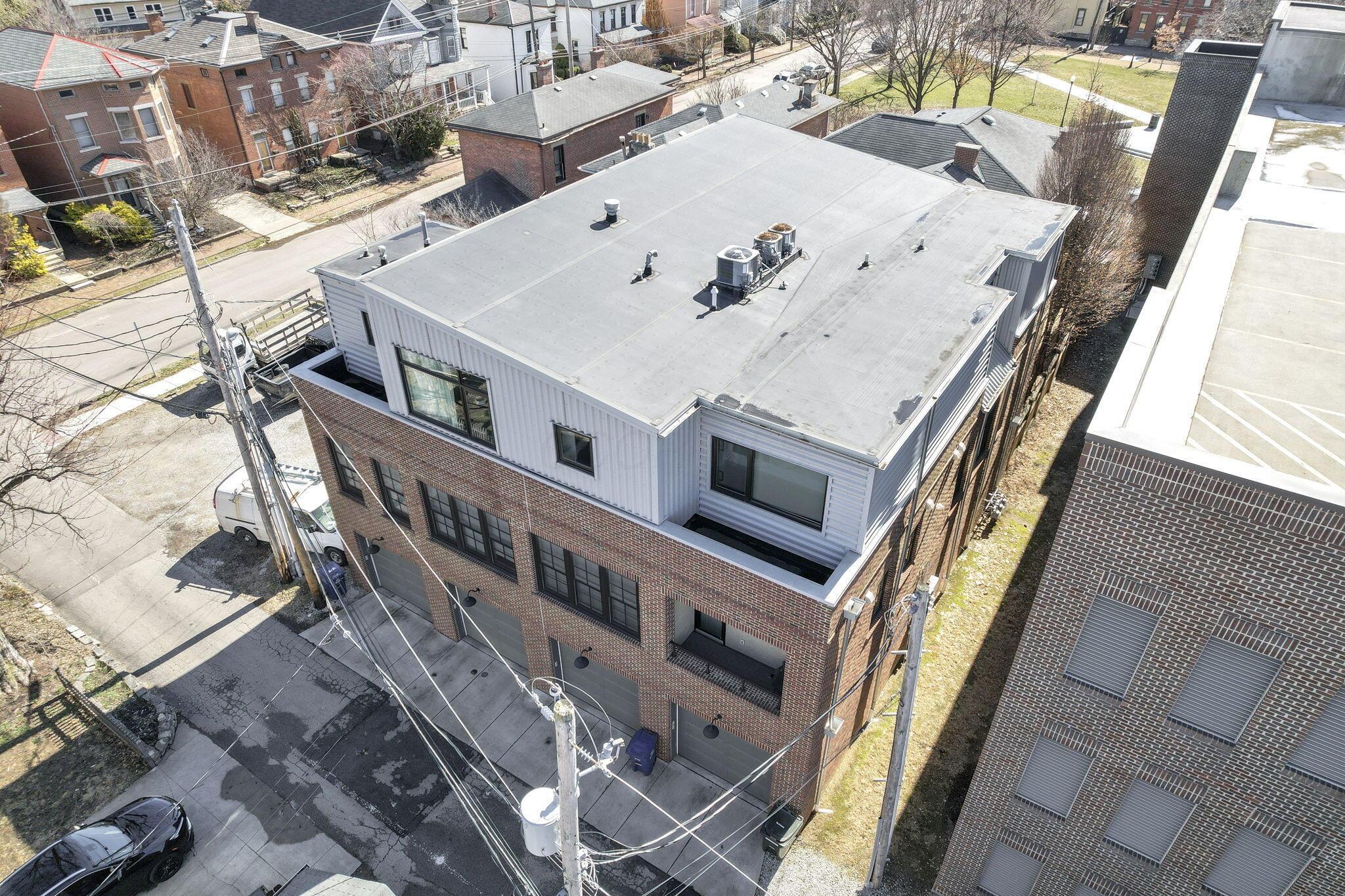 58 E Hubbard Avenue, C