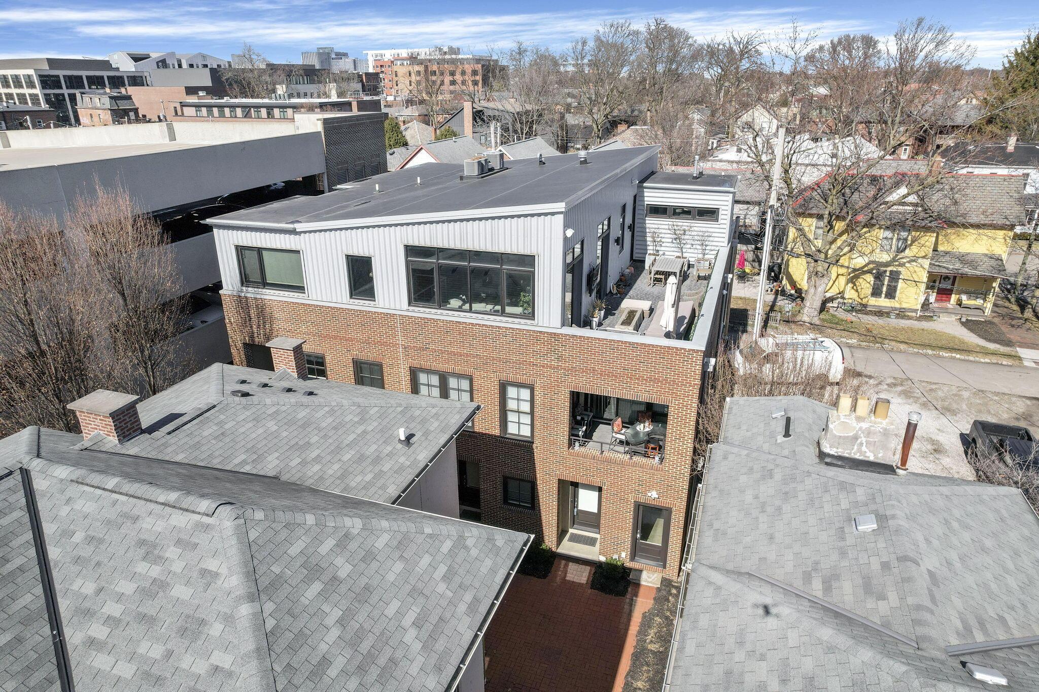 58 E Hubbard Avenue, C