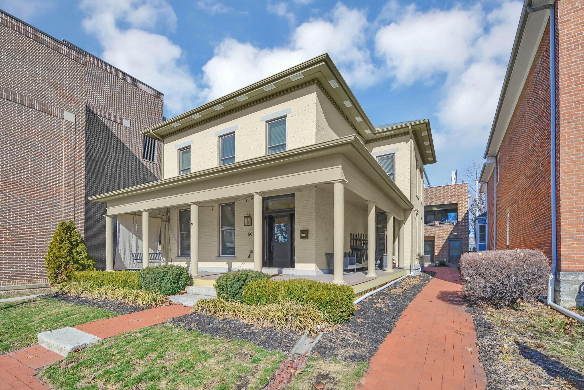 58 E Hubbard Avenue, C