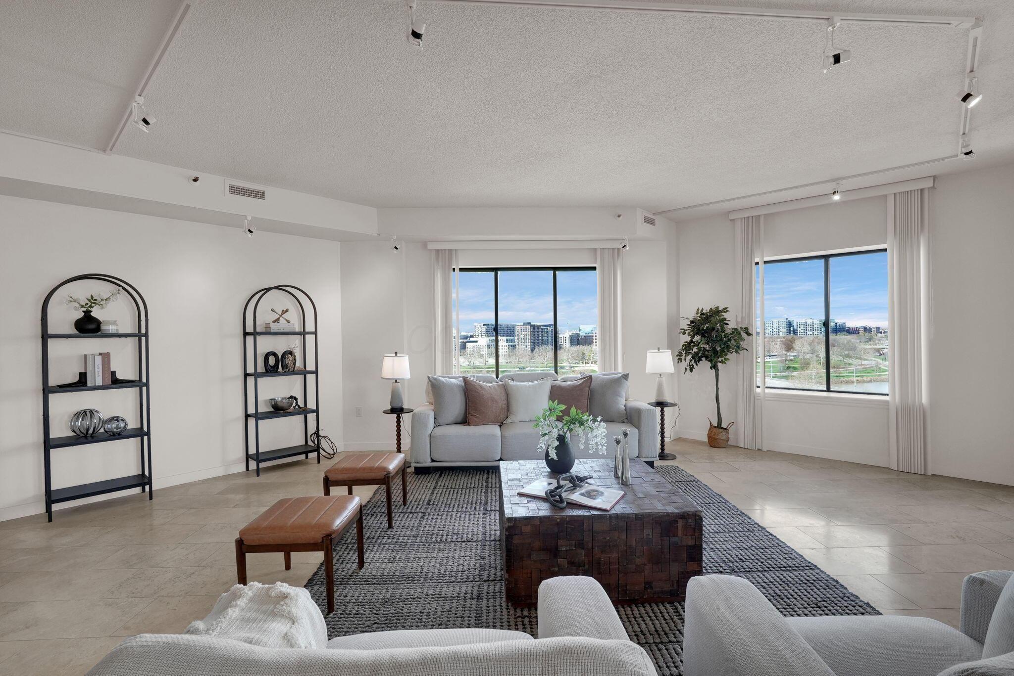 155 W Main Street, 802