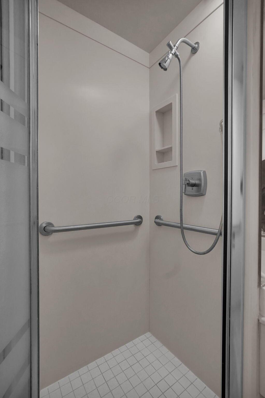 155 W Main Street, 802