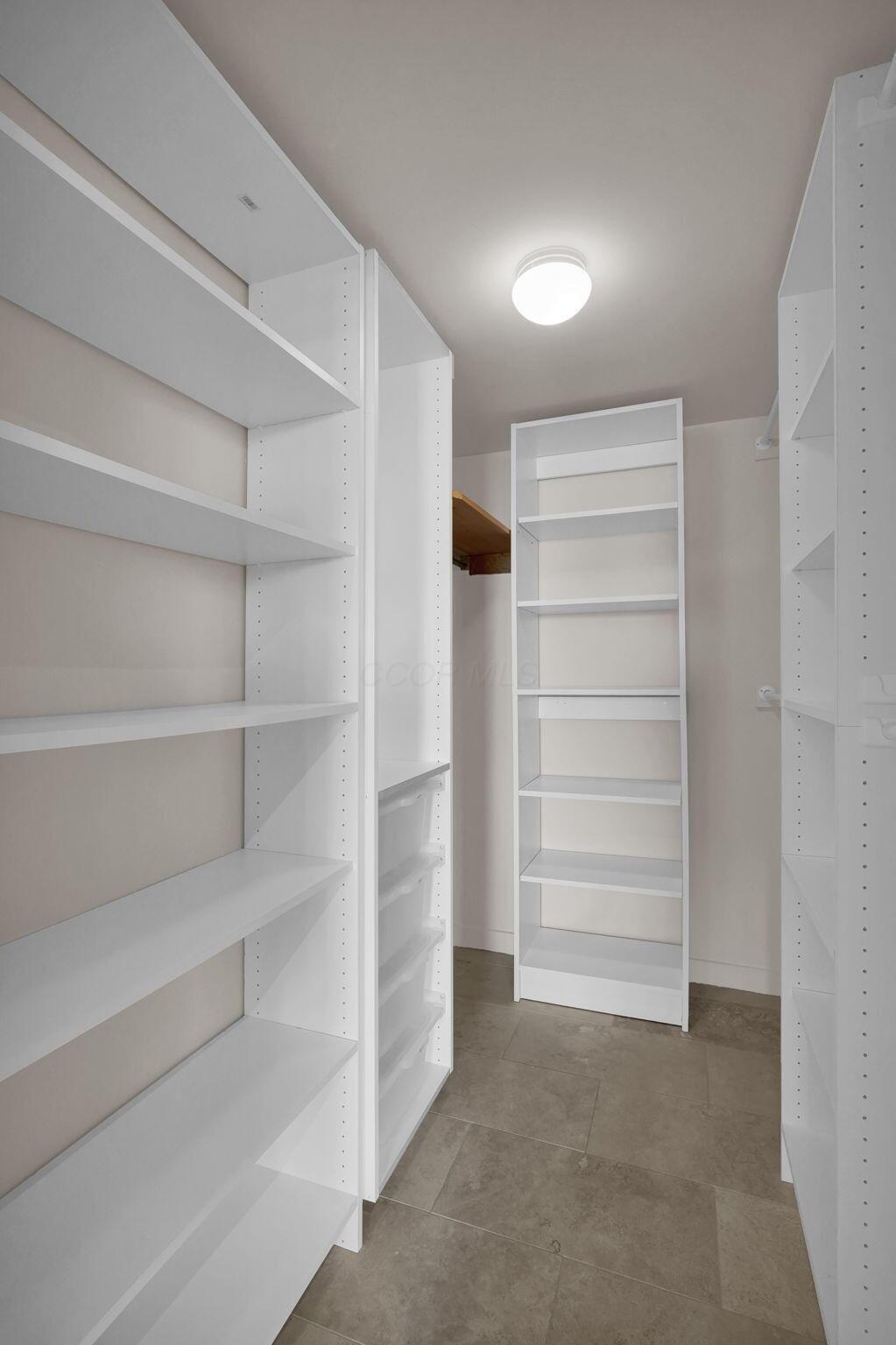 155 W Main Street, 802