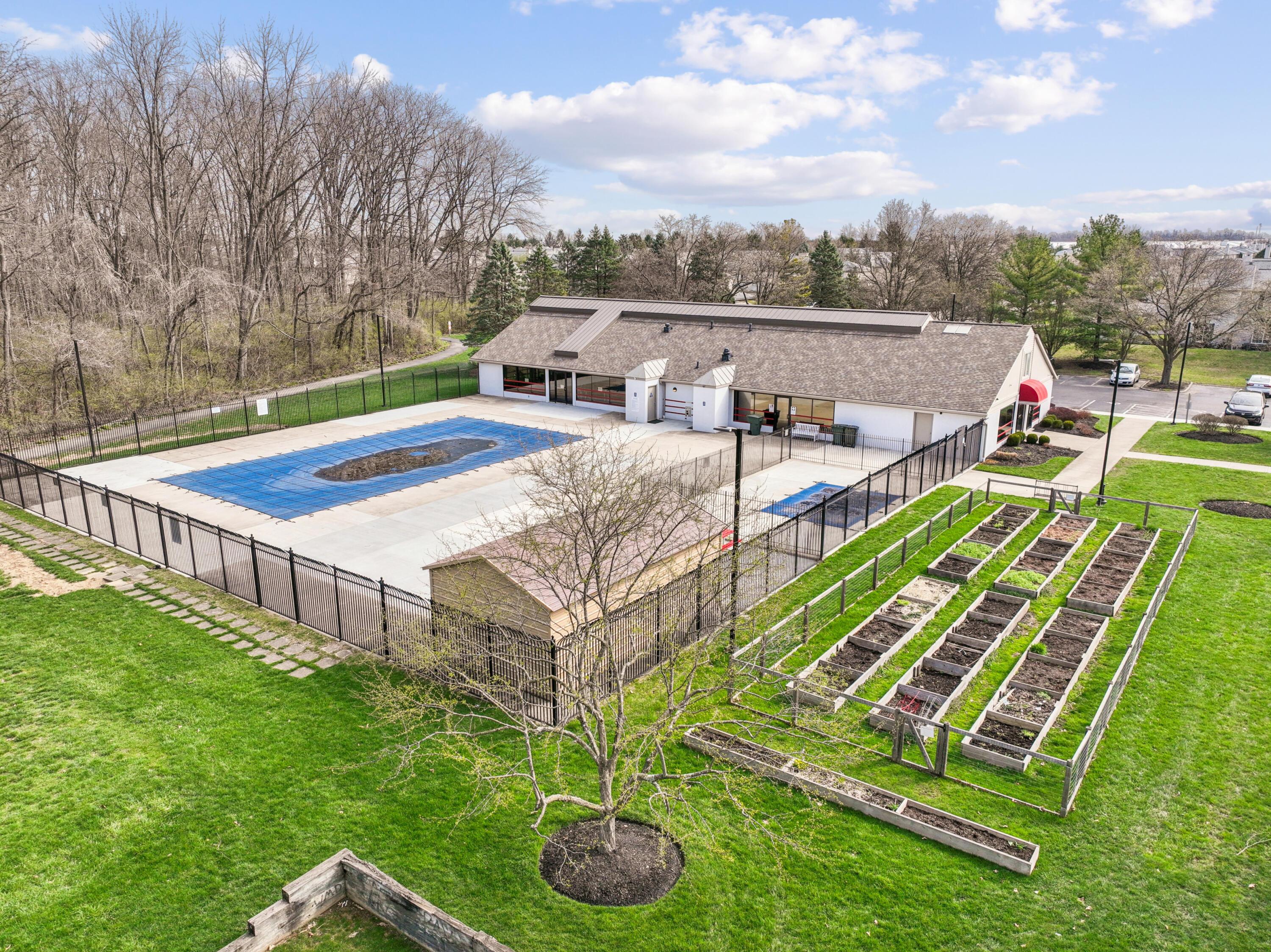5728 Snow Drive, 128C