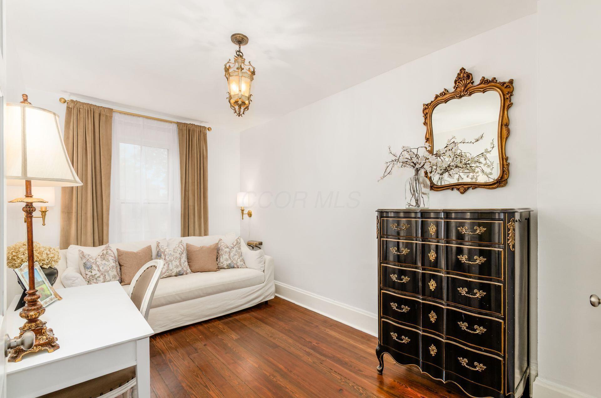 917 Dennison Avenue