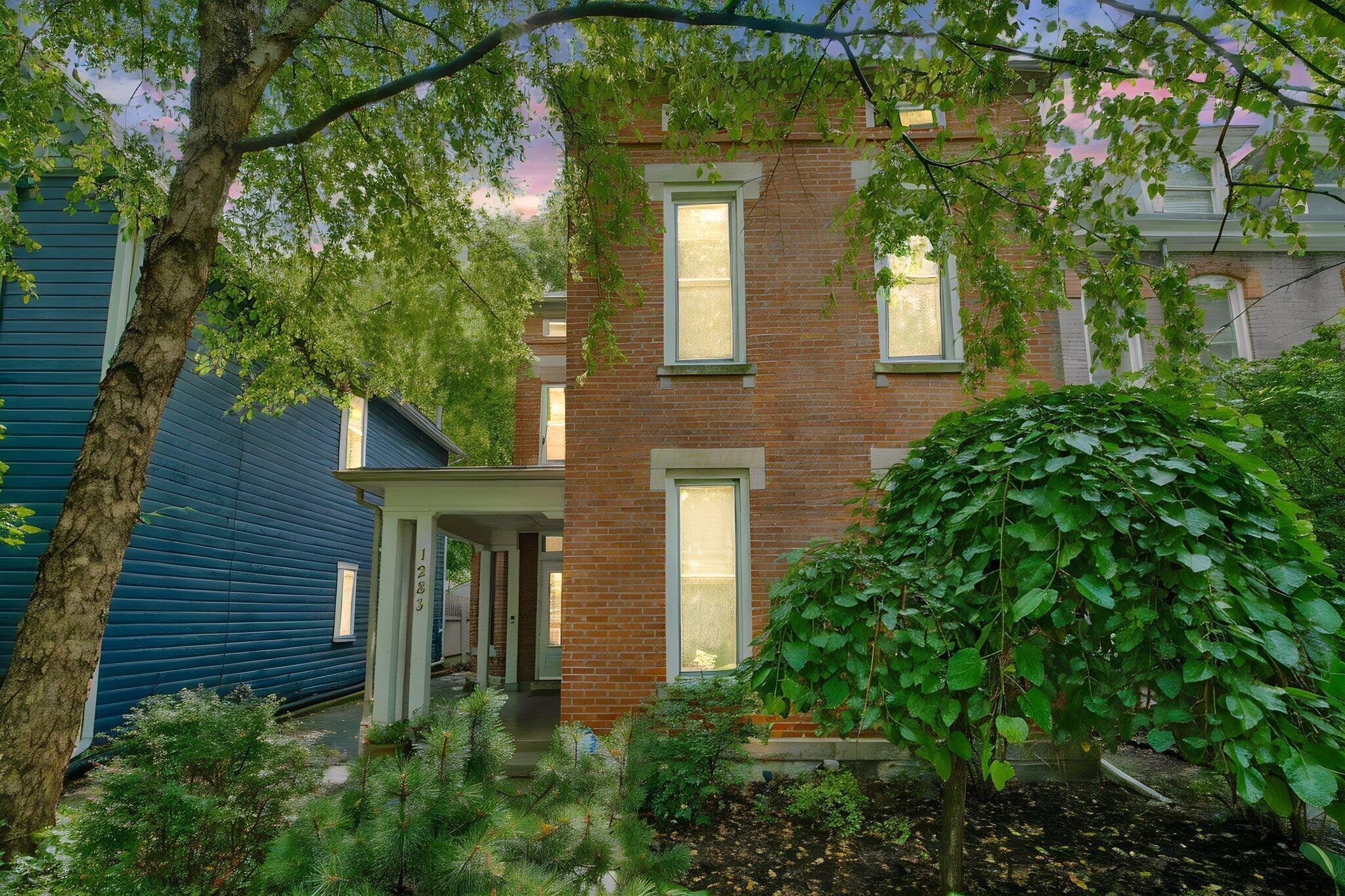 1283 Hunter Avenue