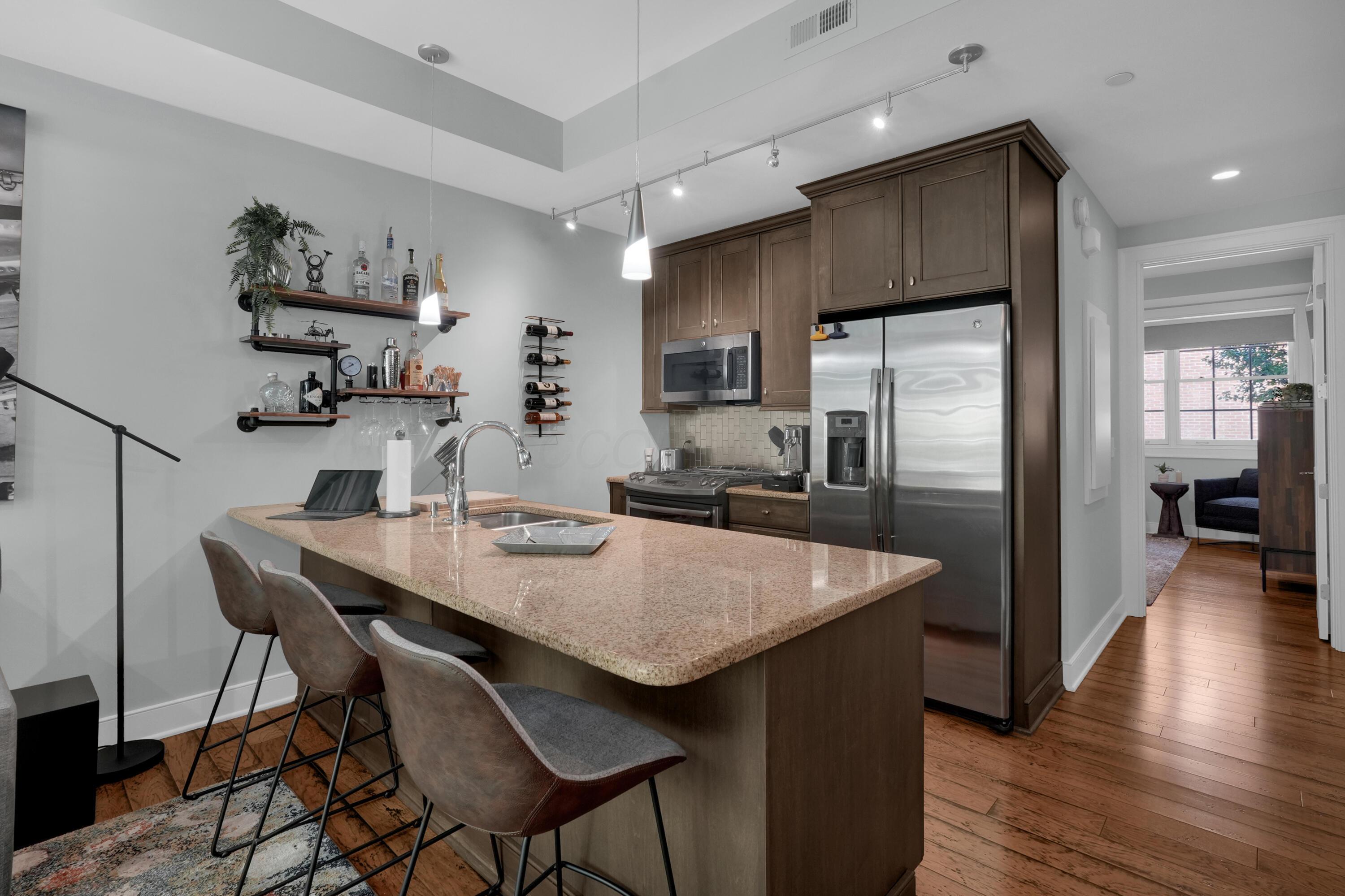 94 N 6th Street, G48