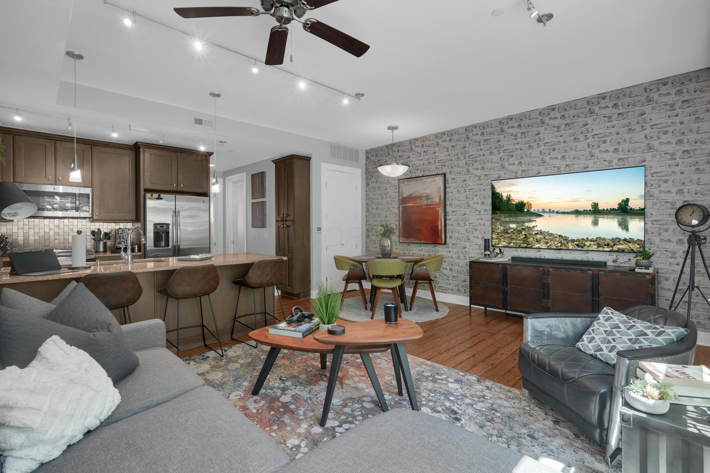 94 N 6th Street, G48