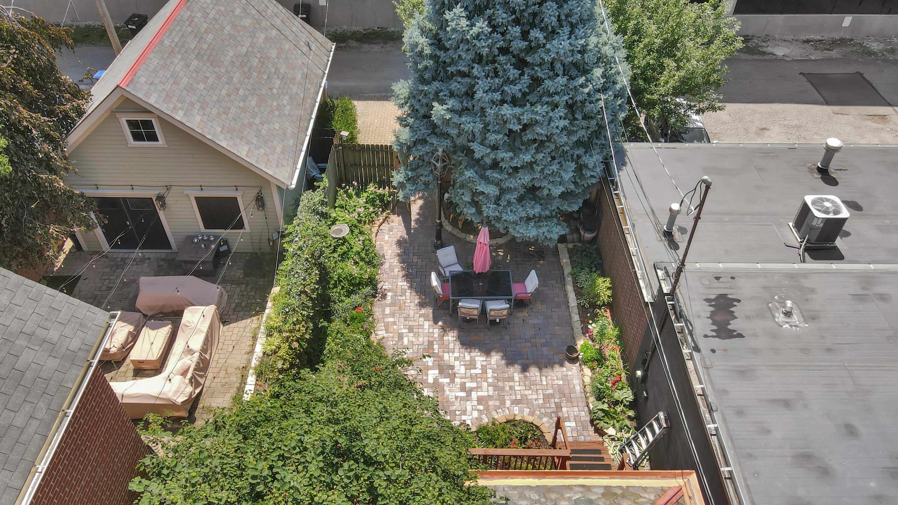 41 E Prescott Street