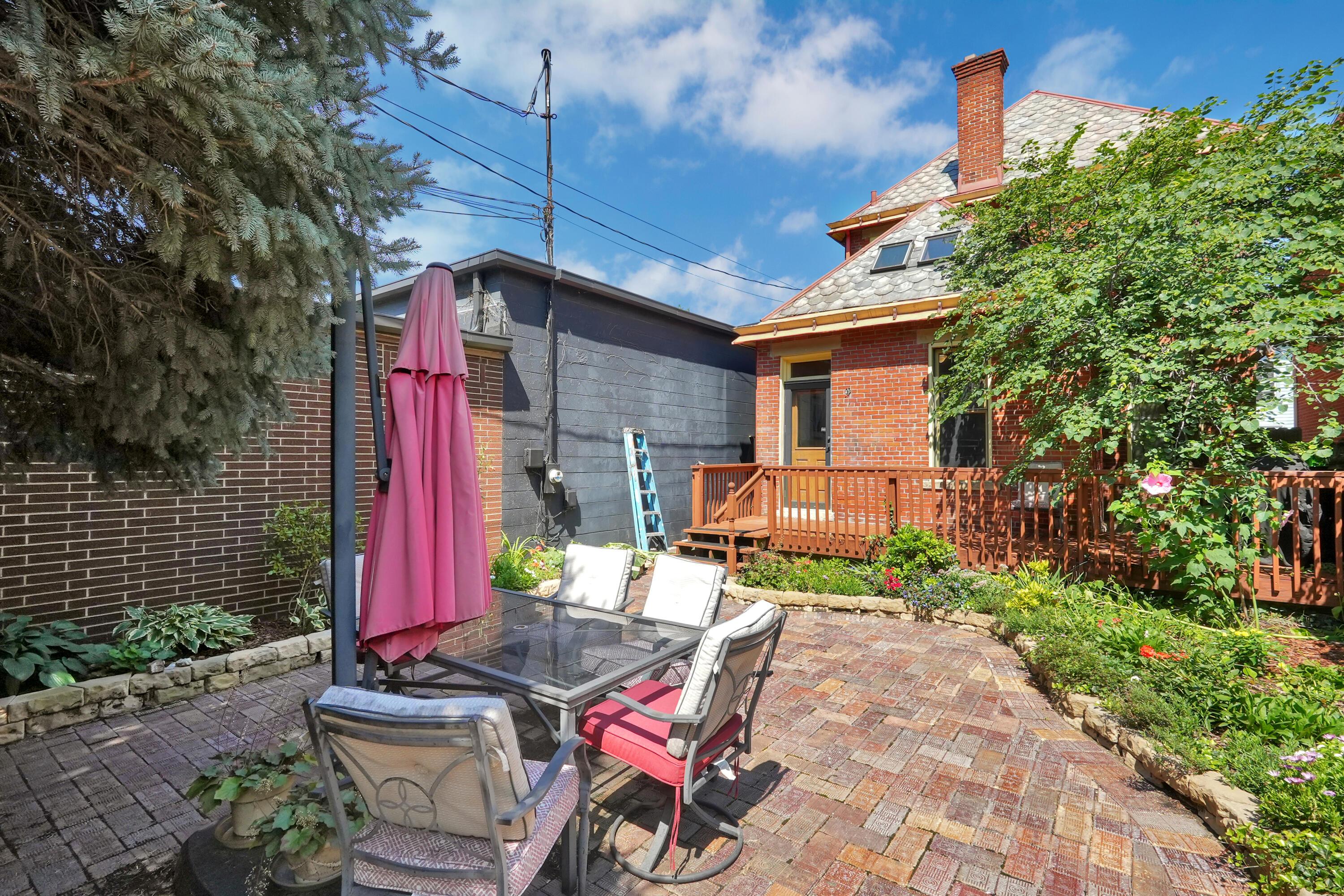 41 E Prescott Street