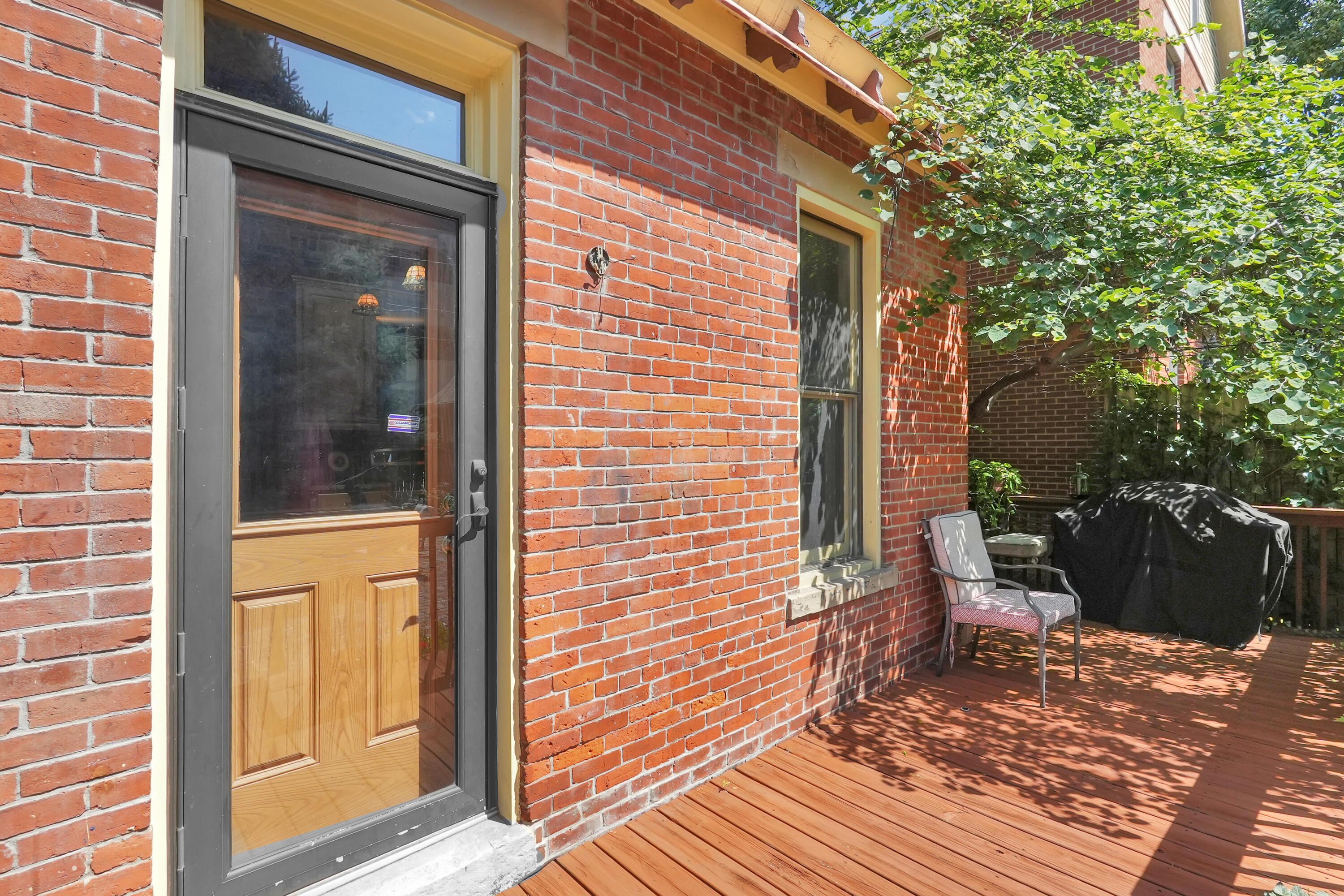 41 E Prescott Street