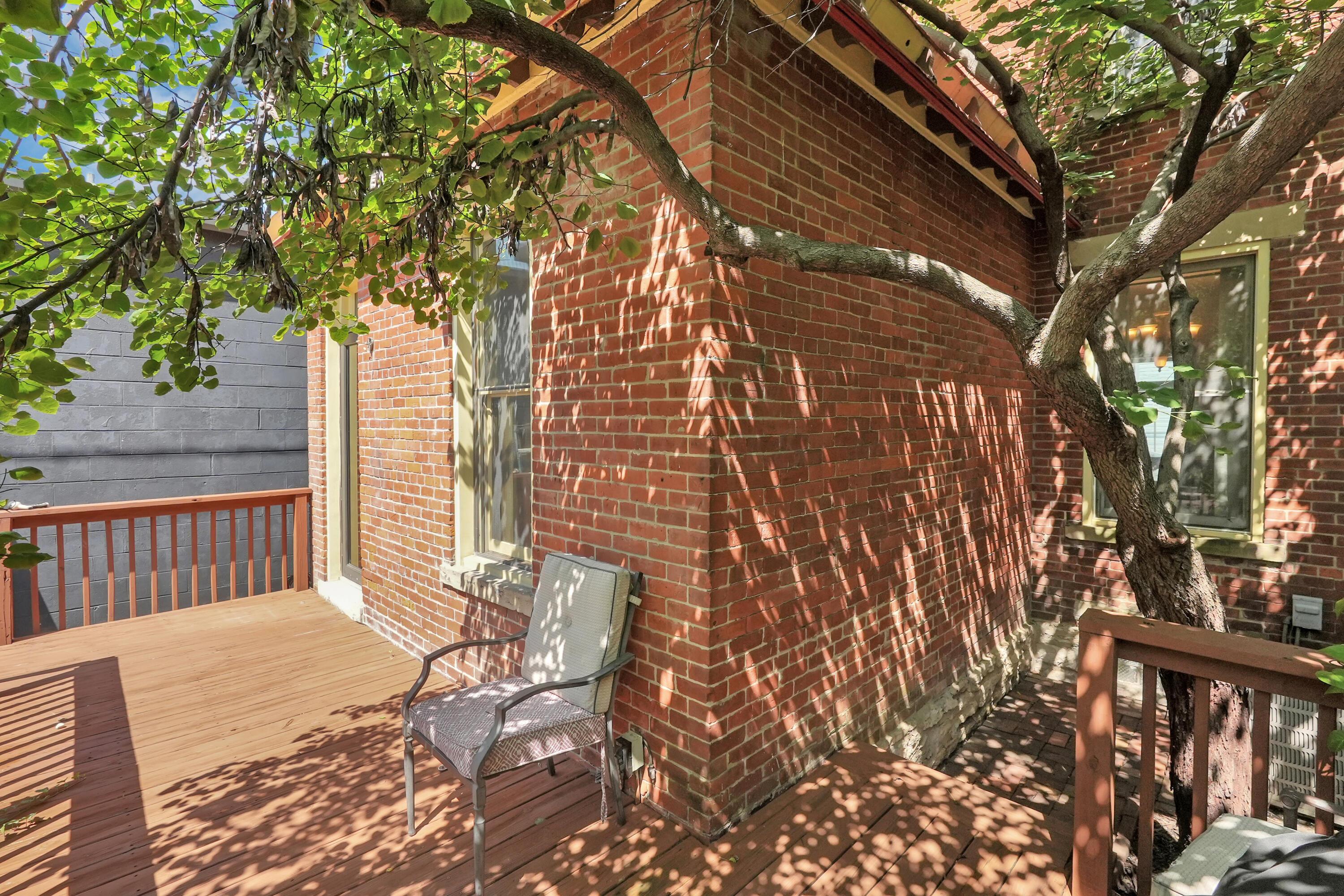 41 E Prescott Street