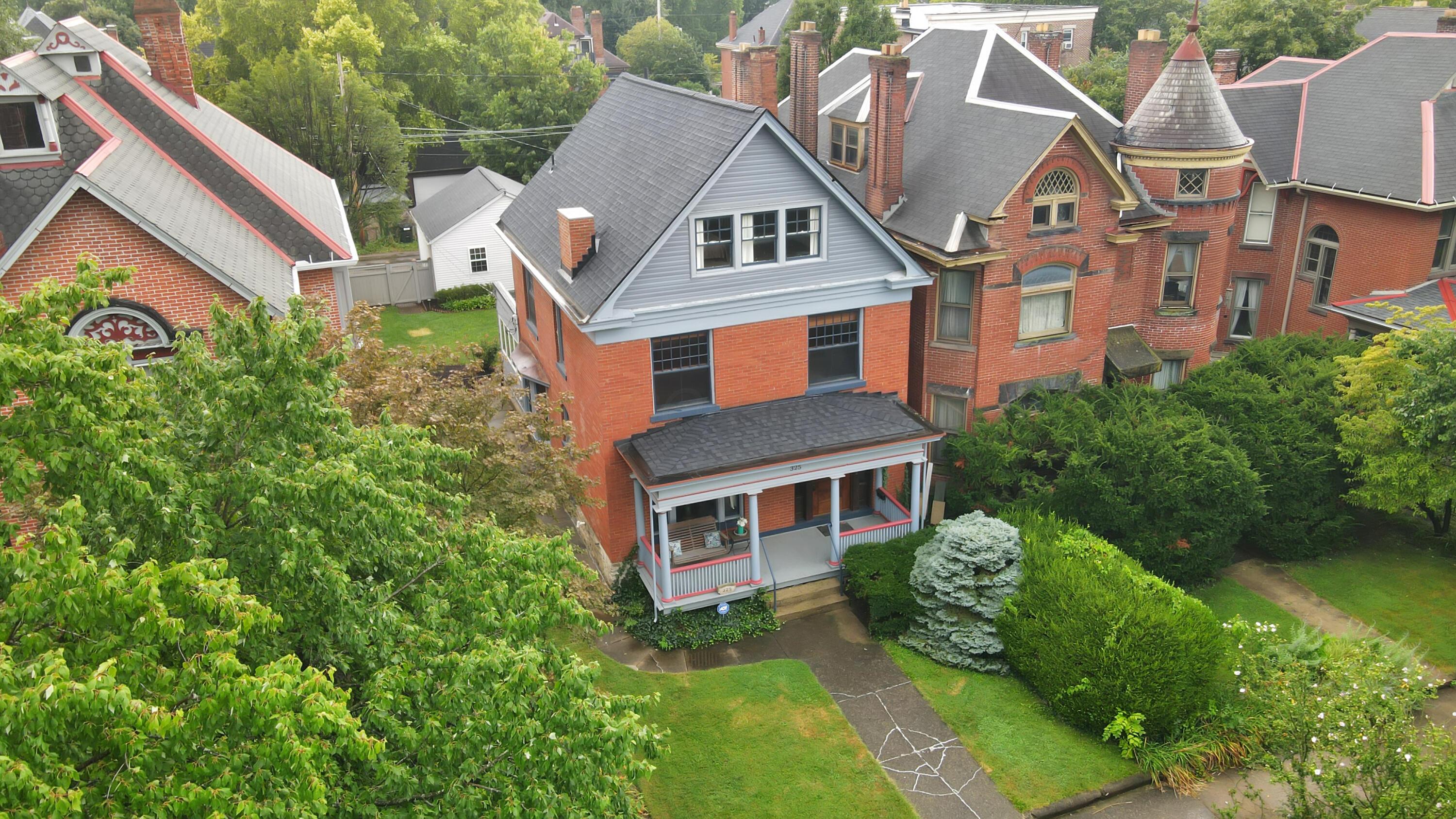 325 W 6th Avenue