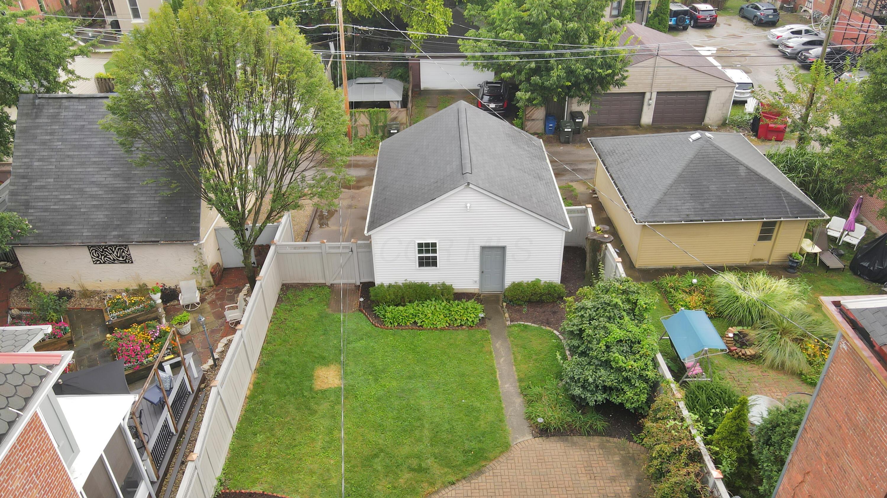 325 W 6th Avenue