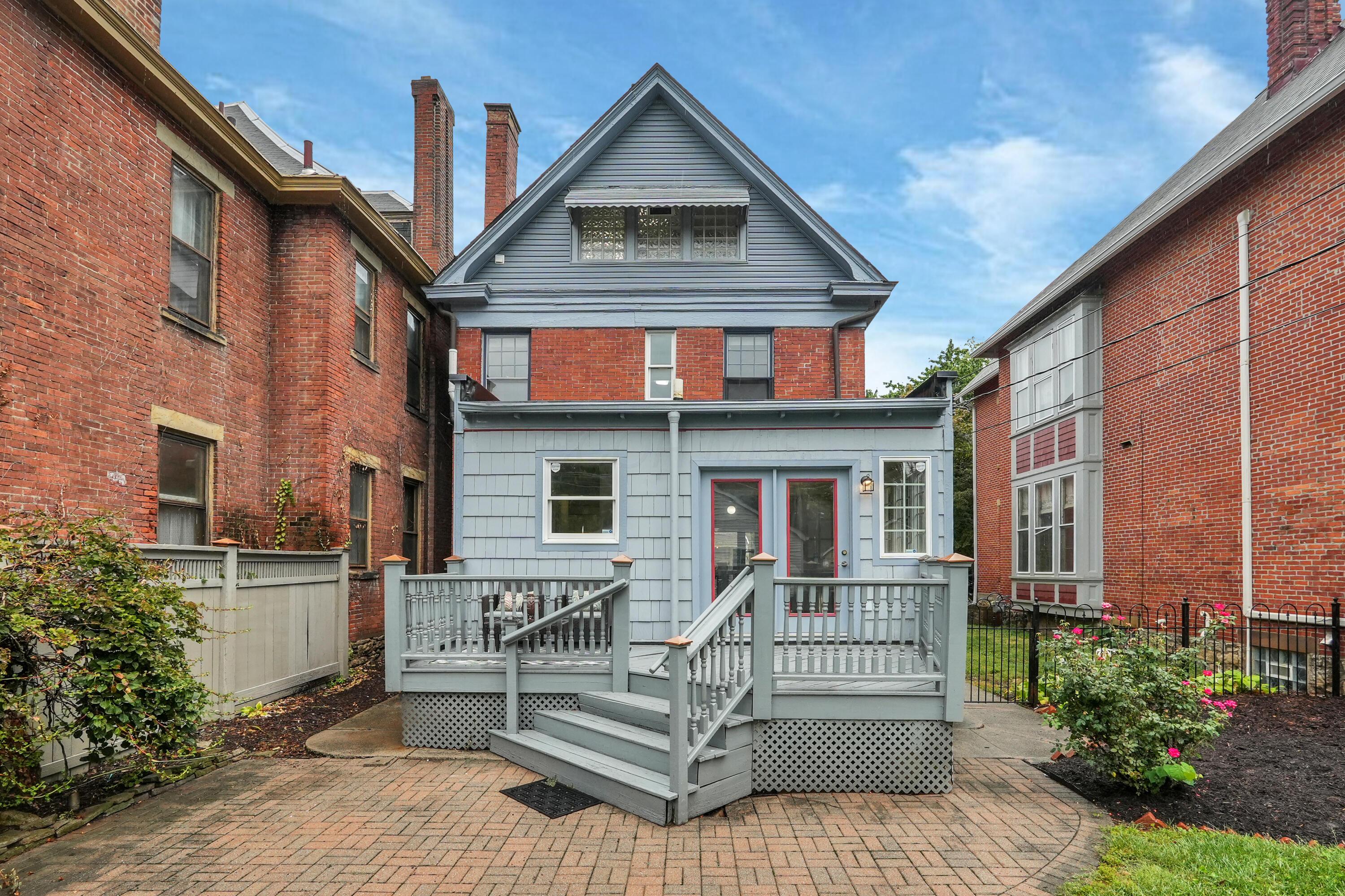 325 W 6th Avenue