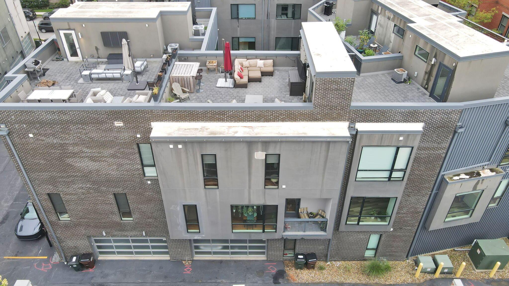 804 Senco Lane, 23
