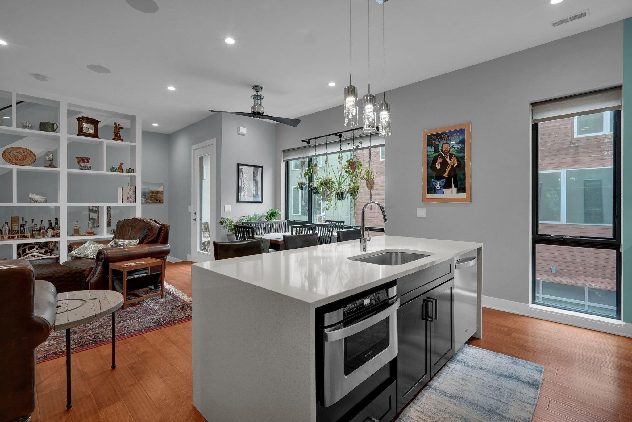 804 Senco Lane, 23