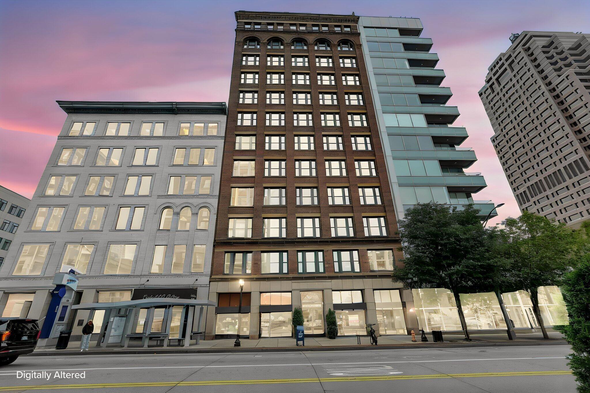 145 N High Street, 800