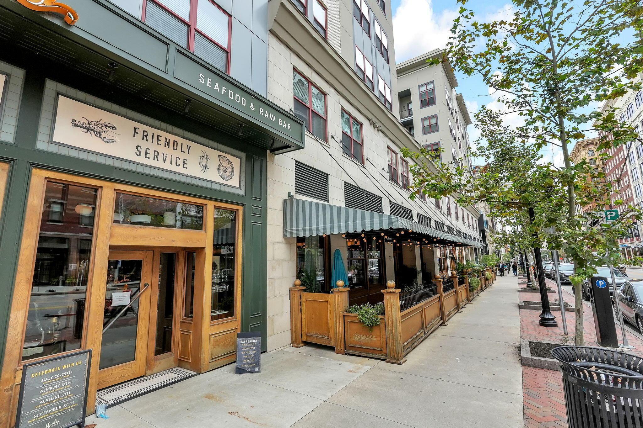 145 N High Street, 800
