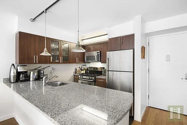 555 W 23RD Street S3D