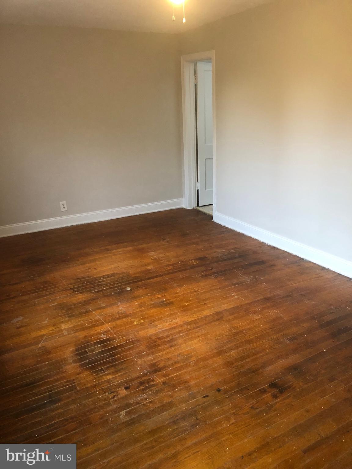 1721 S SE