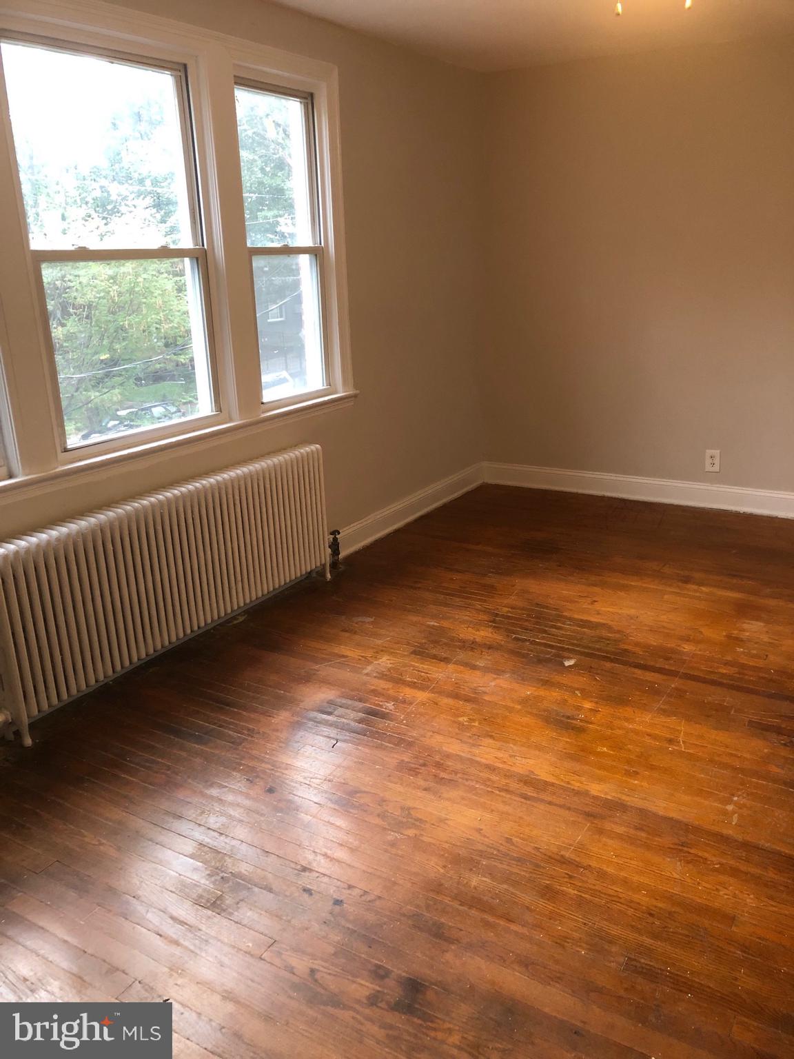 1721 S SE