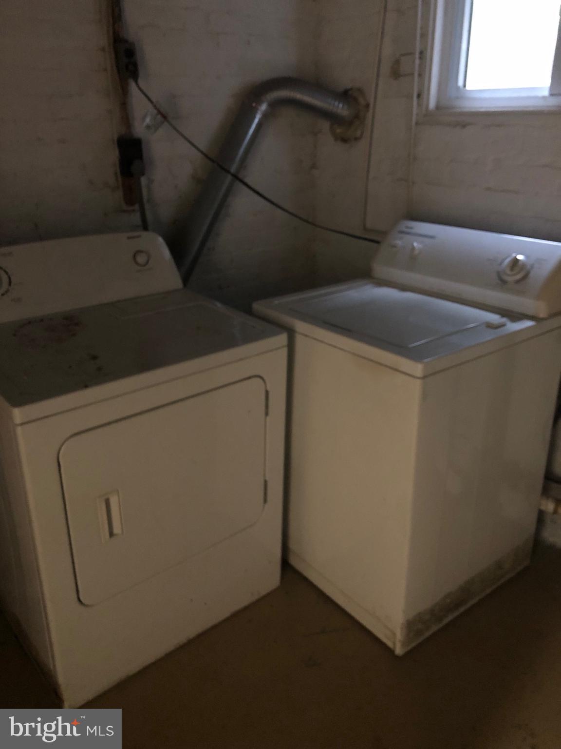 1721 S SE