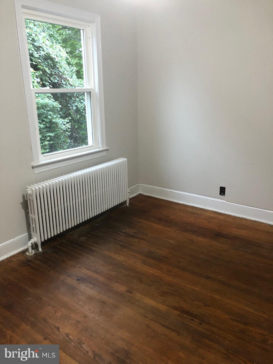 1721 S SE