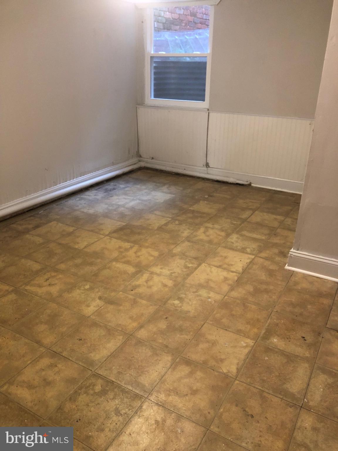 1721 S SE