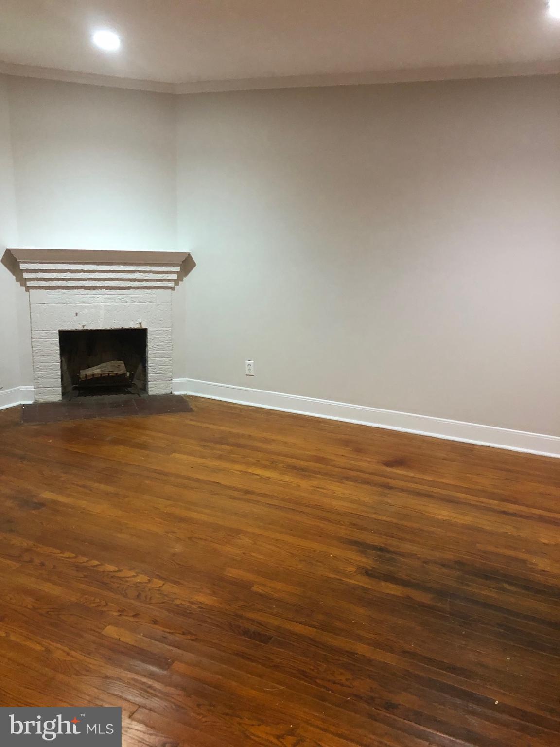 1721 S SE