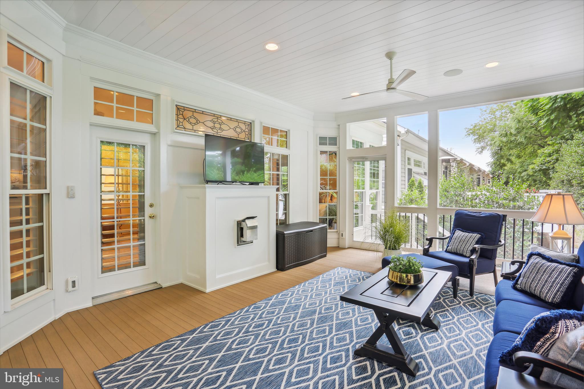 119 SHADOW GLEN COURT
