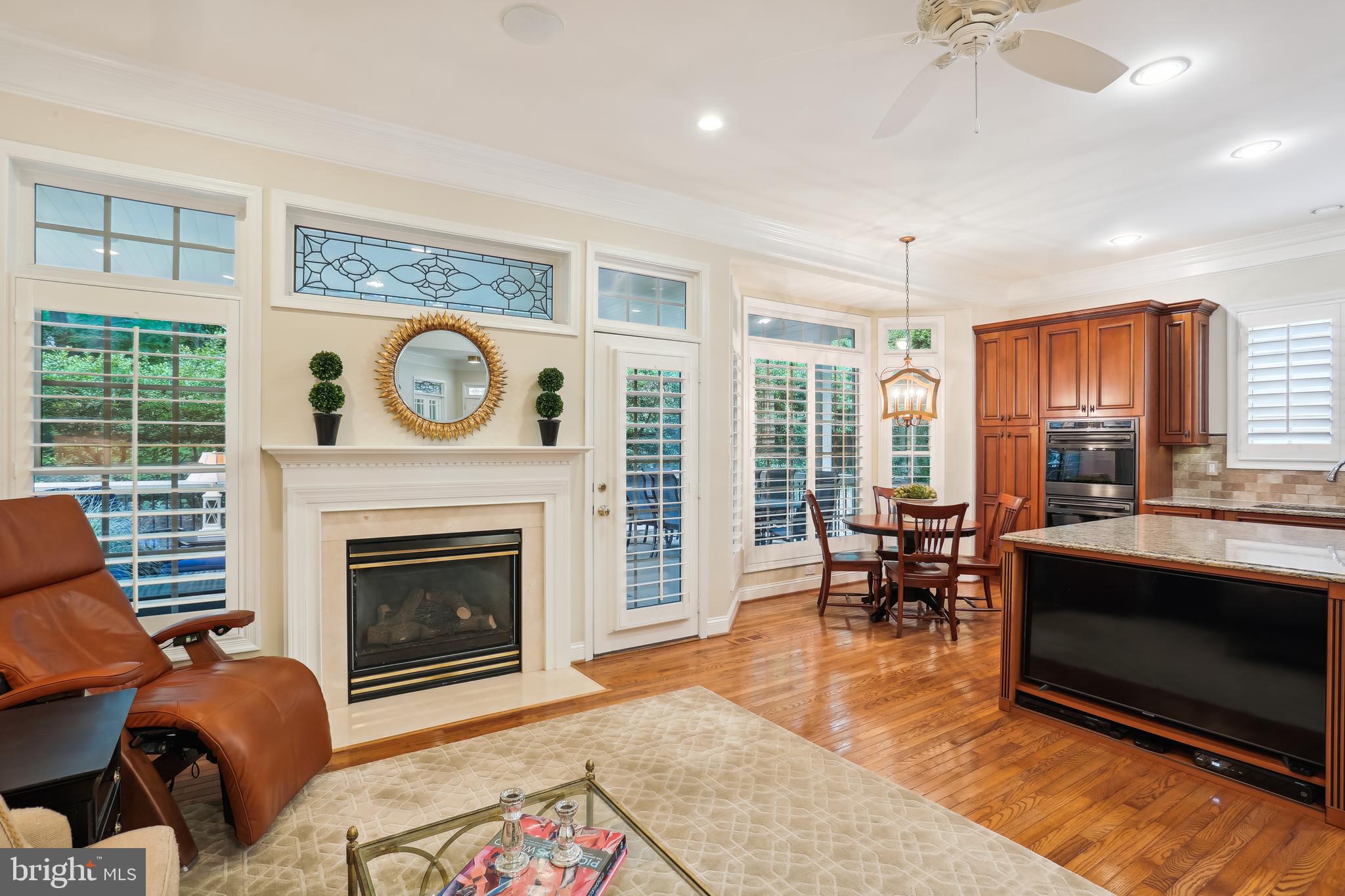 119 SHADOW GLEN COURT