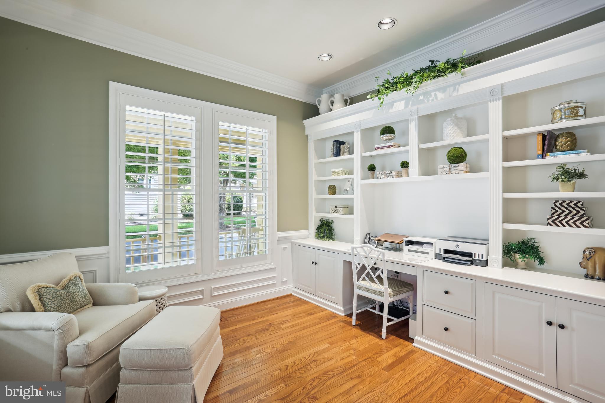 119 SHADOW GLEN COURT