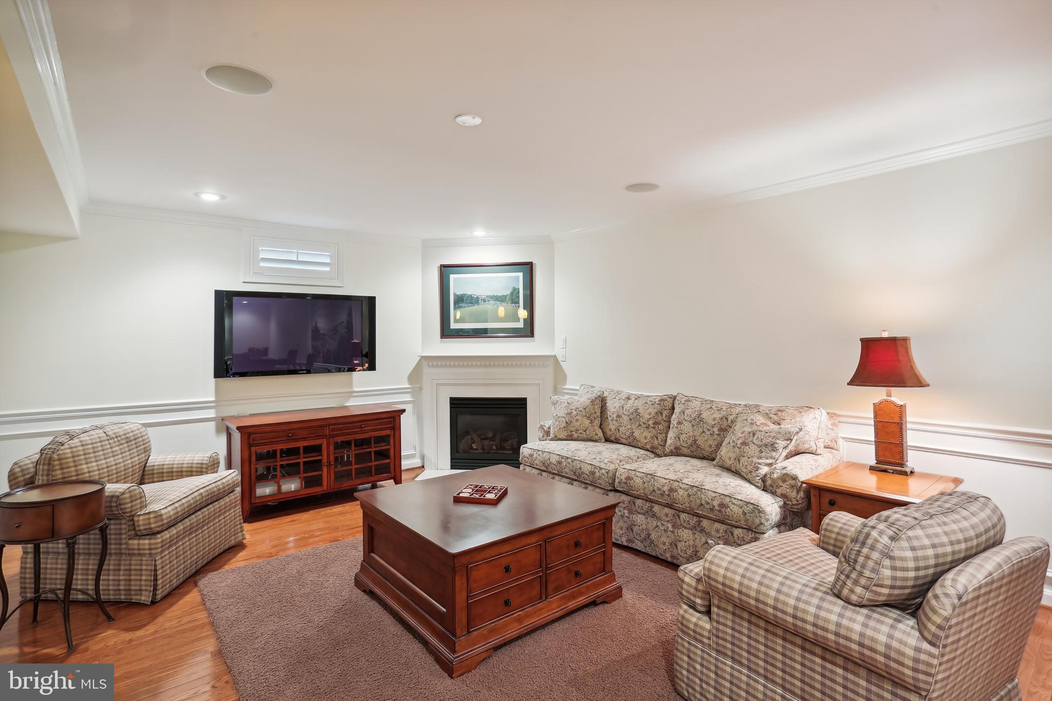 119 SHADOW GLEN COURT