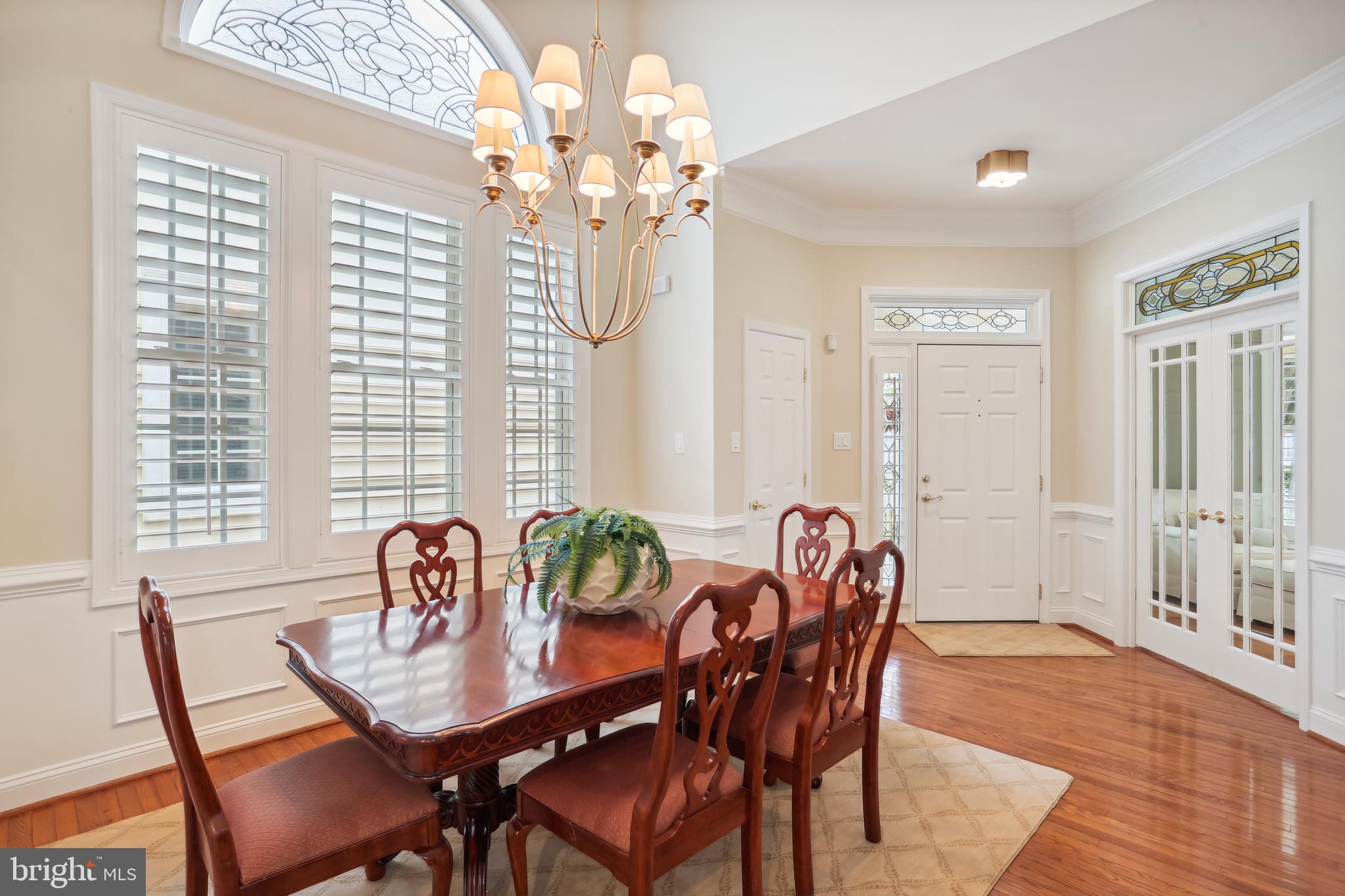 119 SHADOW GLEN COURT