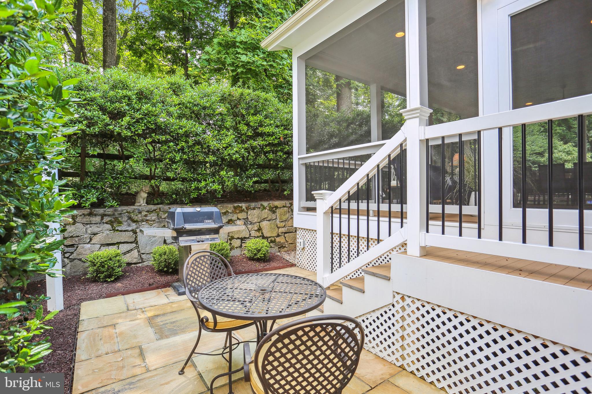 119 SHADOW GLEN COURT