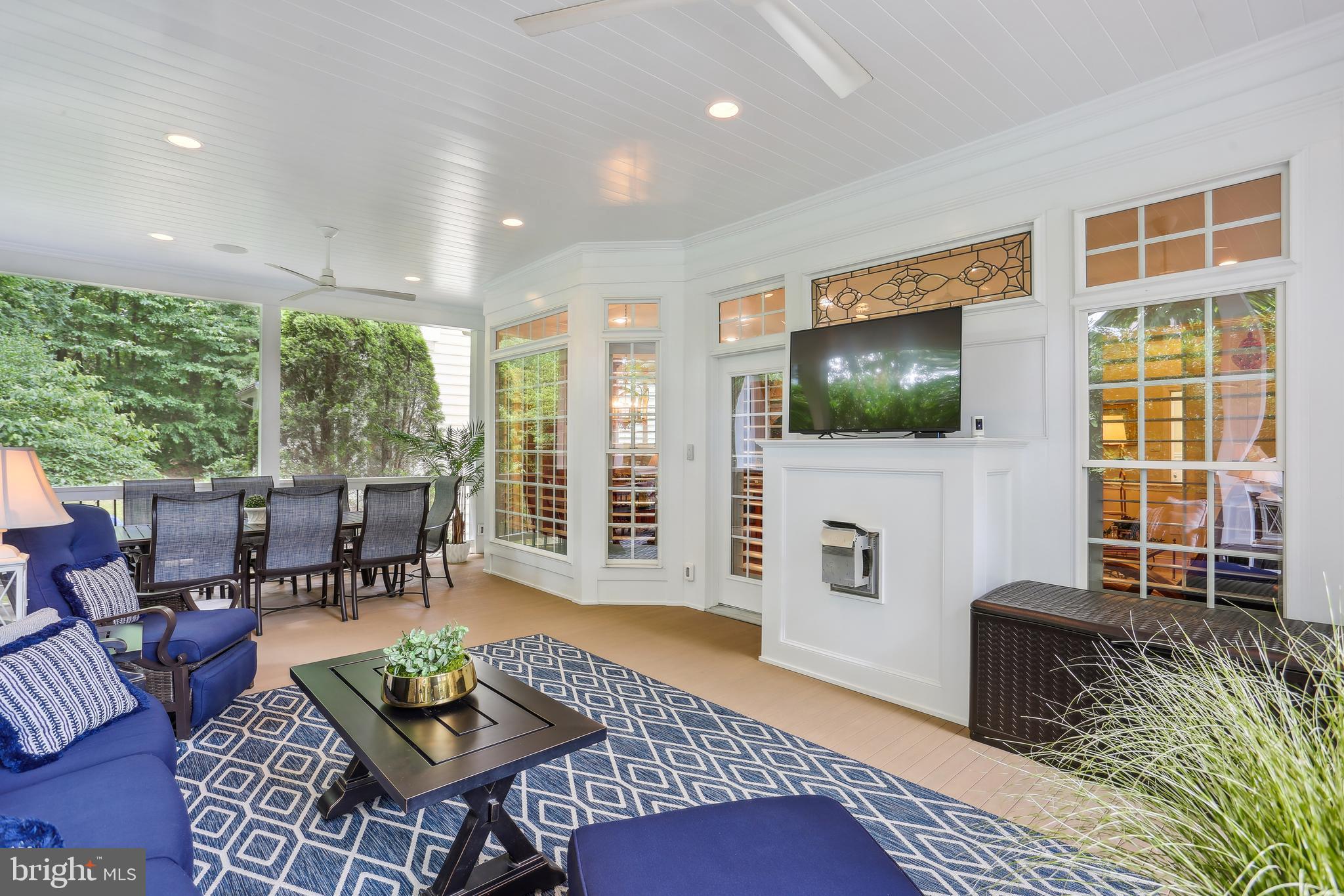 119 SHADOW GLEN COURT