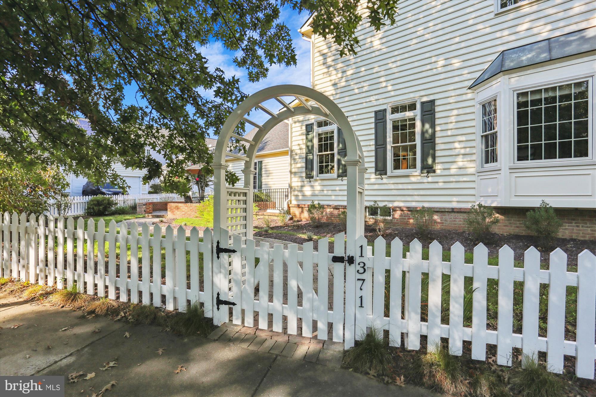 1371 MAIN STREET