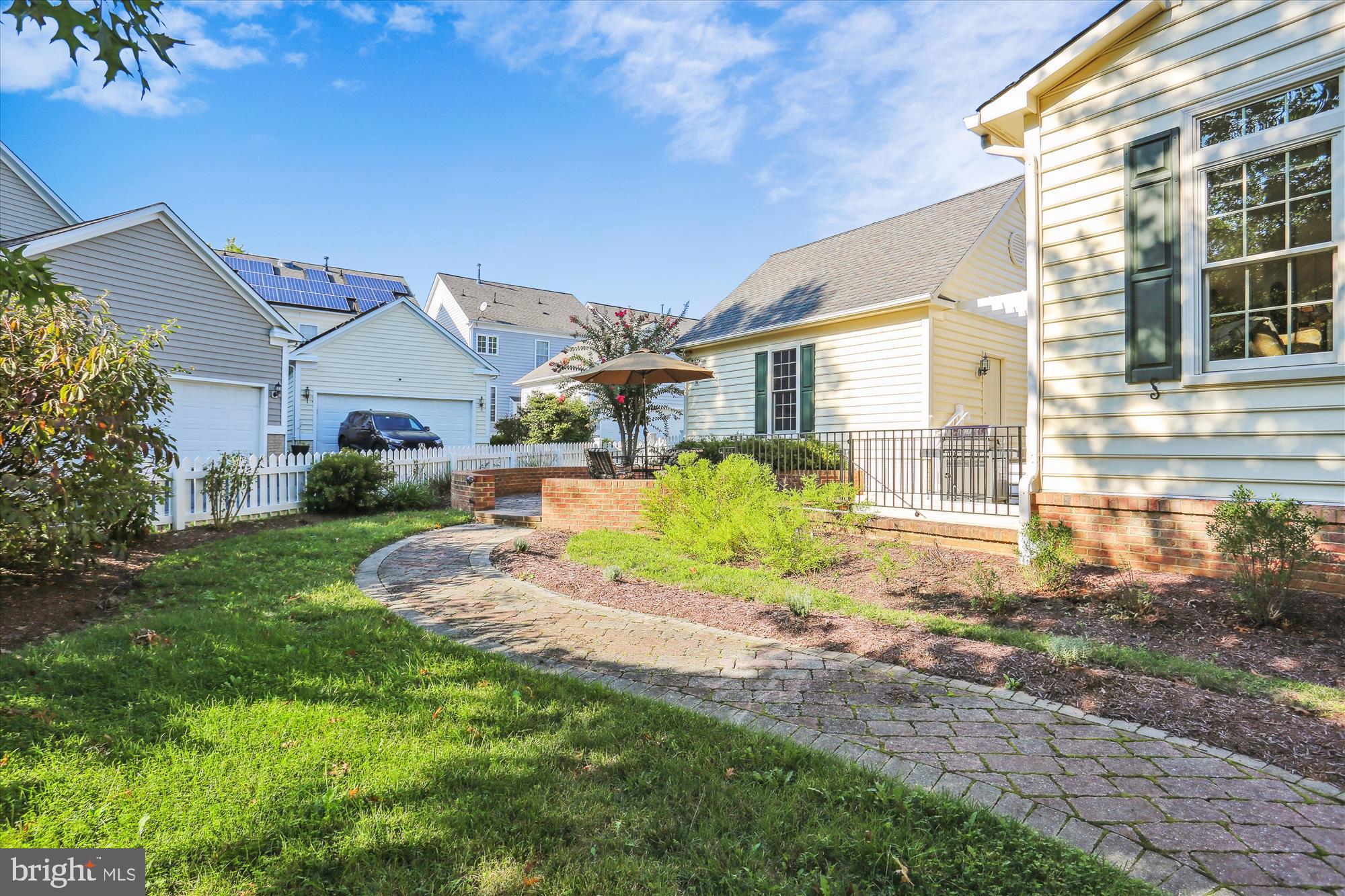 1371 MAIN STREET